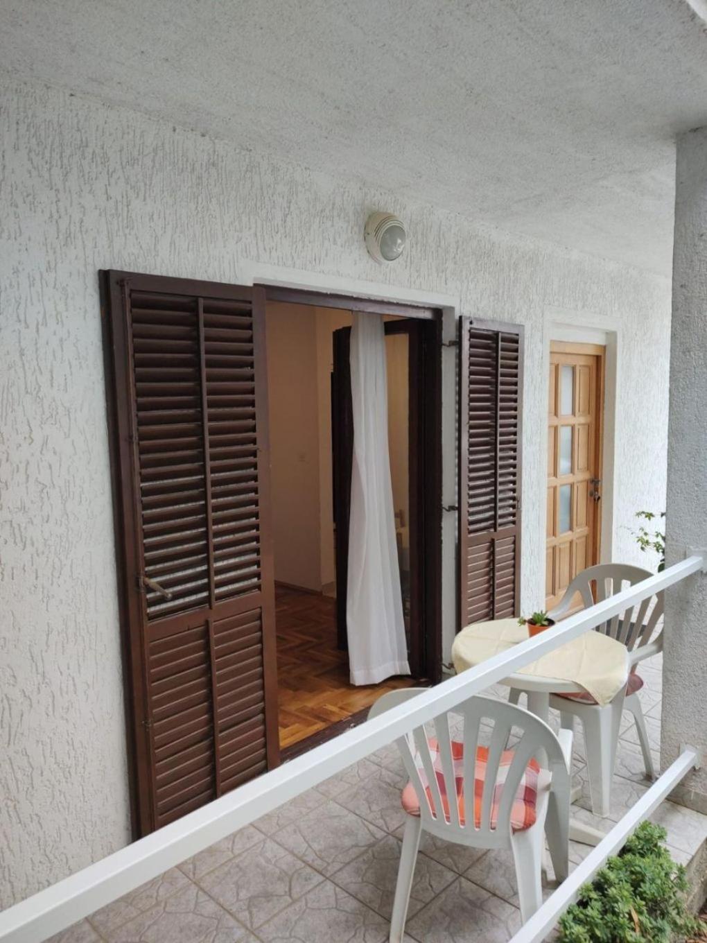 Apartments Vale - 450M To The Beach โวดีเซ ภายนอก รูปภาพ